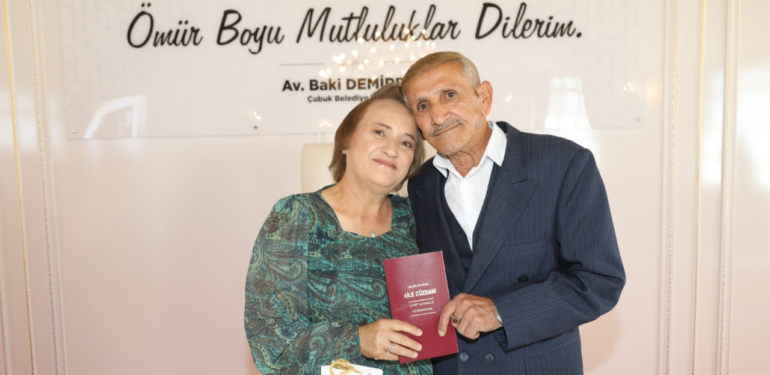 Huzurevinde tanışan çift, dünyaevine girdi