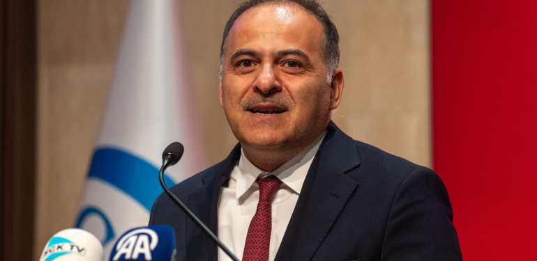 Instagram’a erişim engeli! Bakan Yardımcısı Ömer Fatih Sayan’dan yeni açıklama