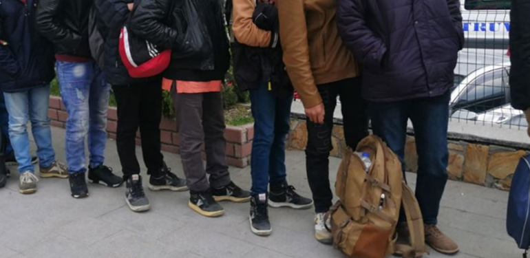 İran, düzensiz göçmenleri sınır dışı edecek! Ülkenin İçişleri Bakanı açıkladı